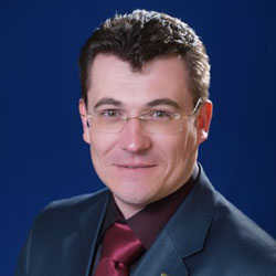 Иван Комелов